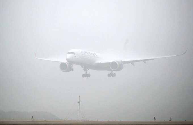 Бросили на полпути: Почему аэропорт Нижнего Новгорода парализовало из-за "радиационного тумана" в Москве